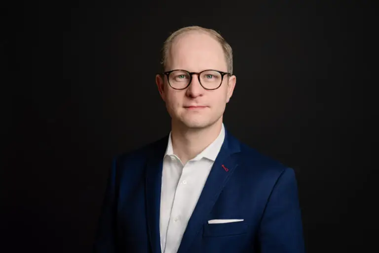 Mitarbeiterfotos Hamburg: Businessportrait im Studio